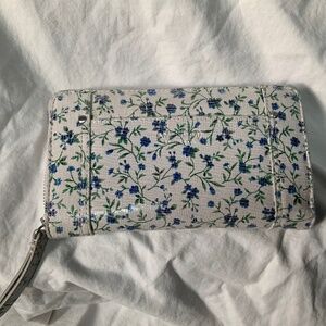 American Leather Company White Floral Wallet